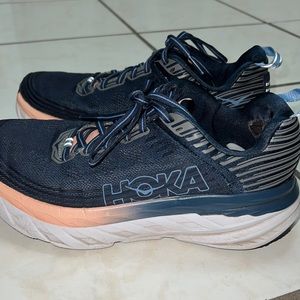 Hoka Bondi 6